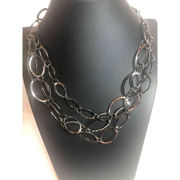 415 Daisy Fuentes hematite tone oval layered chain link necklace 17"-20" - Picture 1 of 2